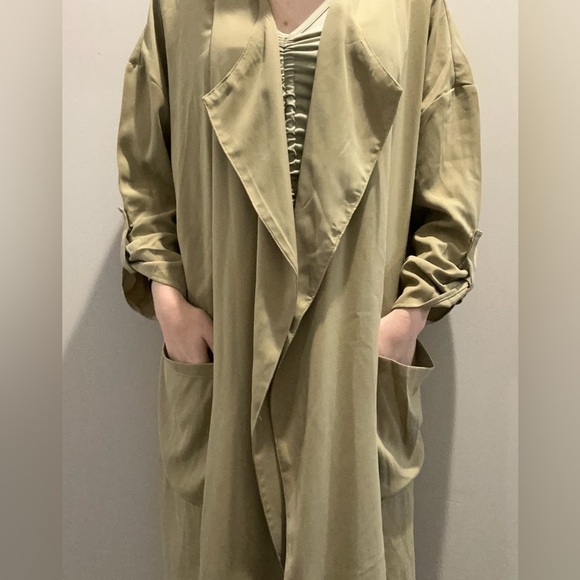 Philosophy Spring Cardigan - Picture 2 of 4